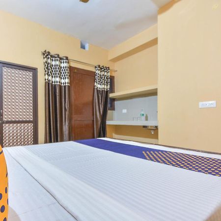 Spot On Hotel Diamond Sohana Exterior photo